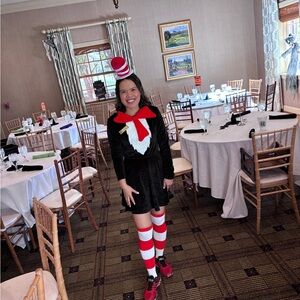 Dr.Seuss costume.Used once for 3hrs